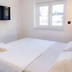 Tatil Evi Nena I Pet-friendly Retreat With Private Pool, Near Sibenik *