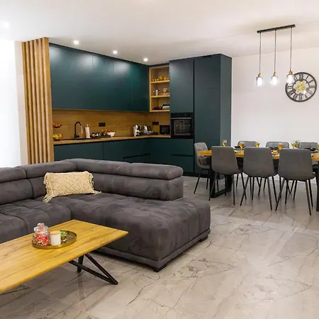 Дом отдыха Nena I Pet-friendly Retreat With Private Pool, Near Sibenik