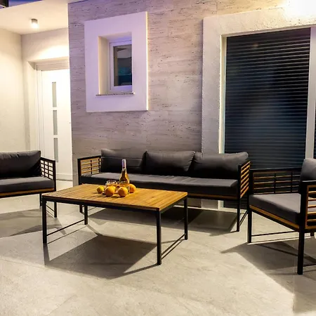 Nena I Pet-friendly Retreat With Private Pool, Near Sibenik Tatil Evi Stankovci (Zadar)