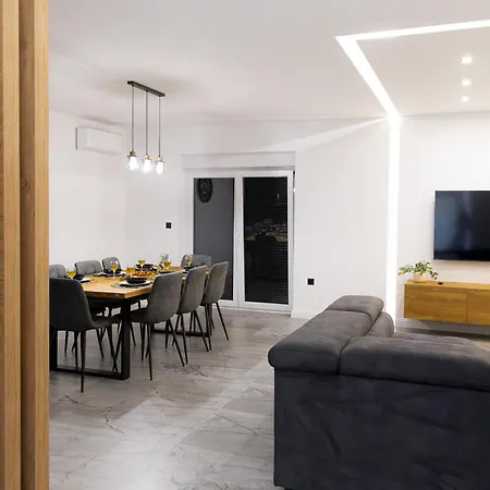 Nena I Pet-friendly Retreat With Private Pool, Near Sibenik Stankovci (Zadar)