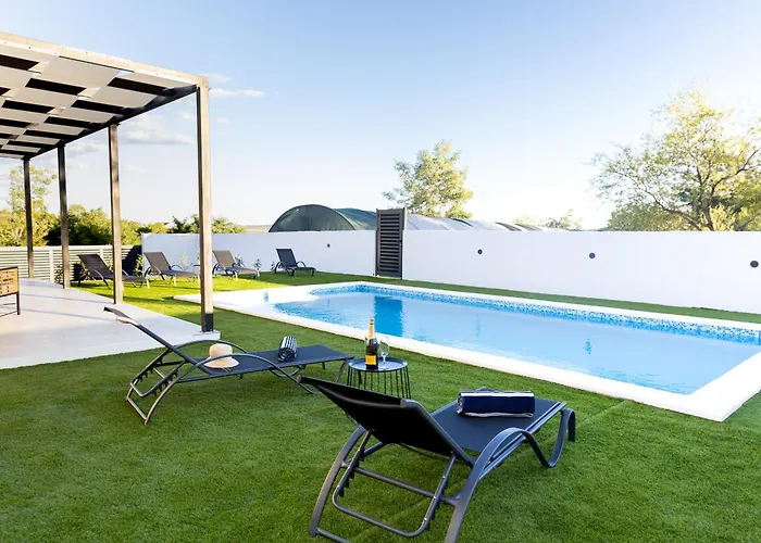 Tranquil Nena With Swimming Pool 펜션 Stankovci (Zadar)